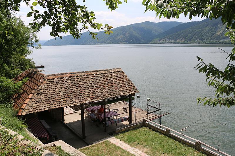 Chalet Ljubicine kolibe Golubinje Extérieur photo